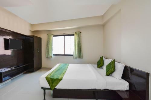 Hotel Treebo Trip Mahalaxmi Executive