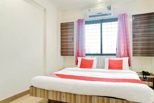 Oyo 62342 Hotel Silver Palm