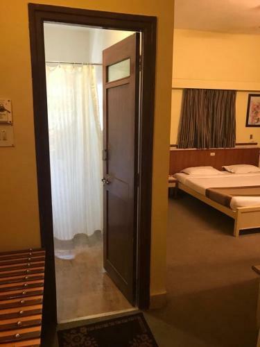 Swaroop Hotel