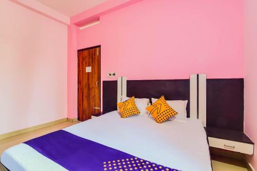 Spot On 63771 Hotel Puri Dham