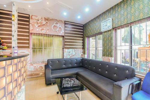 Spot On 63771 Hotel Puri Dham