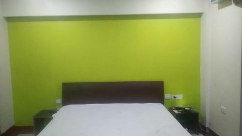 Bobby Seaview Apartment.