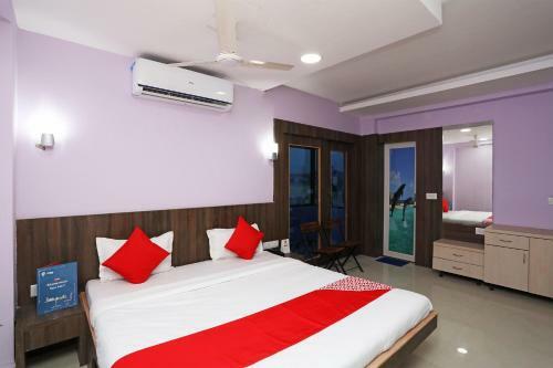 Oyo 19521 Hotel Noopur Premium
