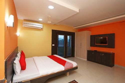 Oyo 19521 Hotel Noopur Premium