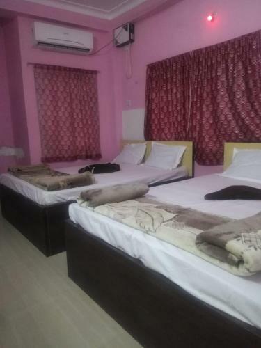 Shree Gaurik Hotel