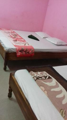 Shree Gaurik Hotel