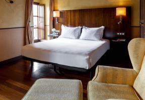 AC Palacio Del Carmen Hotel, Autograph Collection