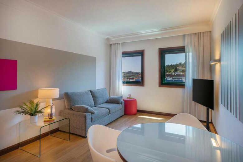 Hotel Santiago Plaza Affiliated By Meli�