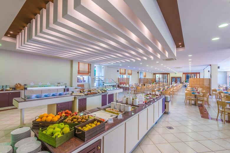 Hotel Kipriotis Hippocrates And Maris Suites