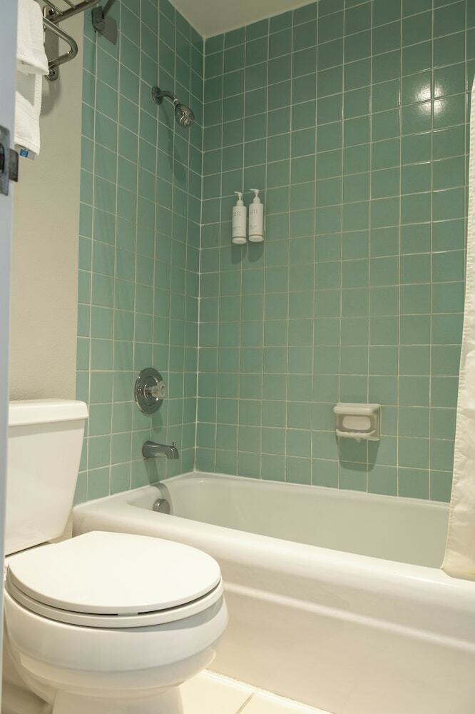 Hotel Monterey Bay Travelodge