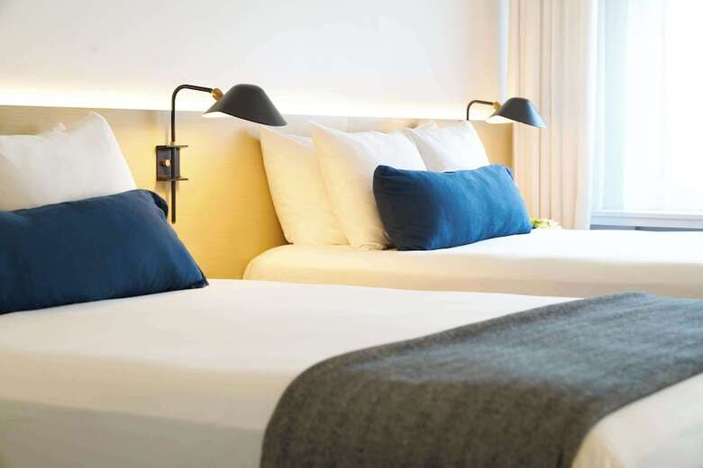 The Chicago Hotel Collection Ambassador Gold Coast