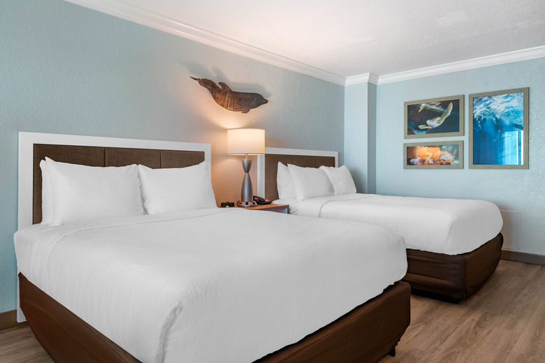 Quality Hotel On The Beach