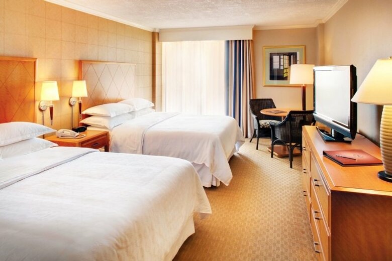 Hotel Sheraton Sand Key Resort
