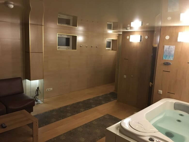 Crystal Hotel