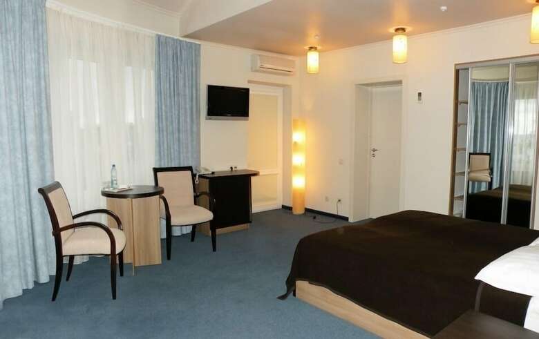 Crystal Hotel