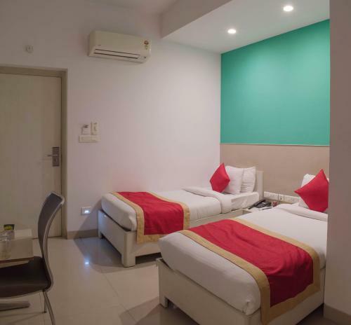 Hotel The Opal