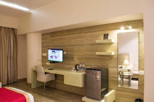 Hotel The Opal
