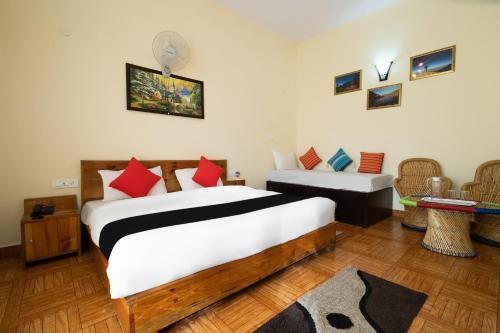Oyo 68970 Hotel Dolph-inn