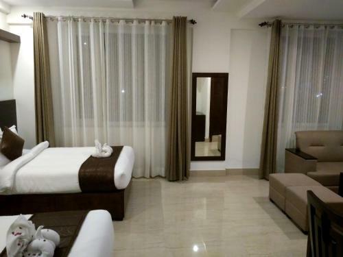 Hotel Holiday Hill