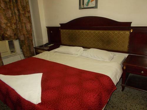 Hotel Restful Stay Near Rishikesh Railway Station