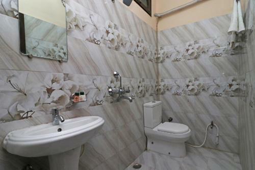 Hotel Oyo 6064 Stay Siddhi Palace