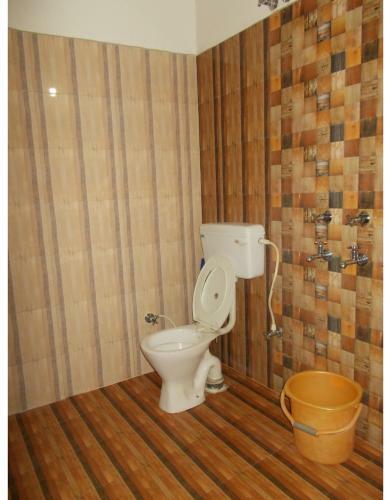 Hotel Comfortable Rooms On Laxman Jhula