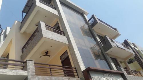Hotel Traditional Stay At Laxman Jhula