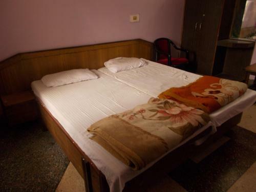 Hotel Economical Rooms Near Triveni Ghat