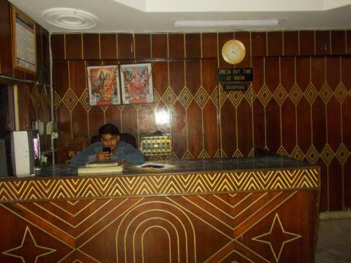 Hotel Economical Rooms Near Triveni Ghat