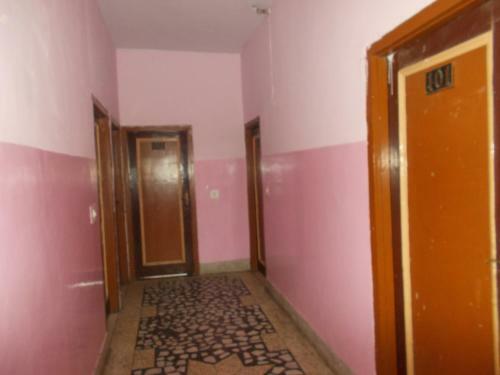 Hotel Economical Rooms Near Triveni Ghat