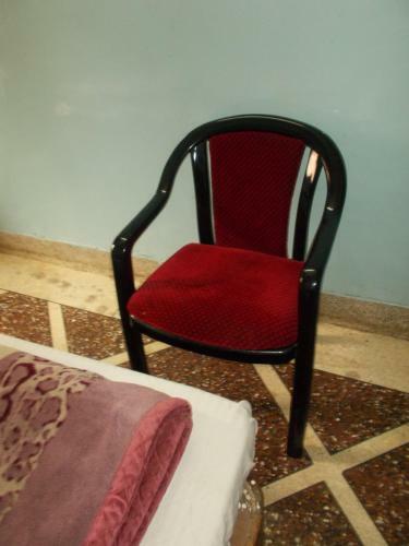 Hotel Economical Rooms Near Triveni Ghat