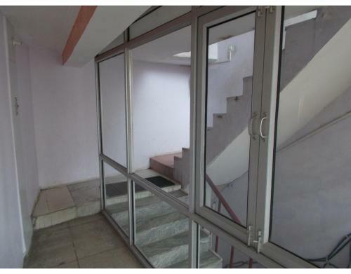 Hostal Rooms Near Sachcha Dham Ashram