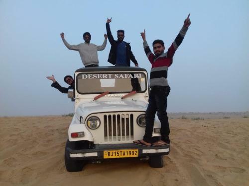 Hotel Melody Moon Desert Camp