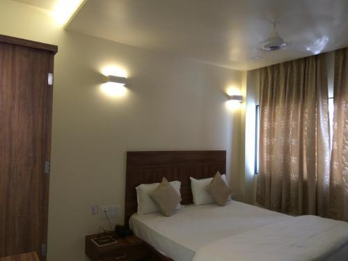Hotel Manasi Pride