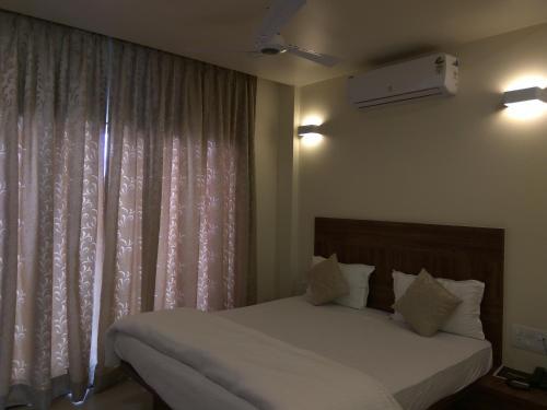 Hotel Manasi Pride