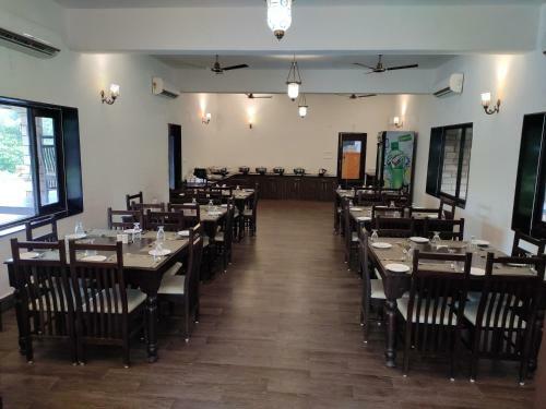 Hotel Kanj Gir Lion Resort, Sasan Gir