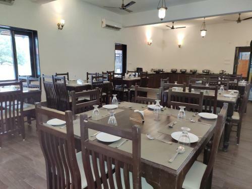 Hotel Kanj Gir Lion Resort, Sasan Gir