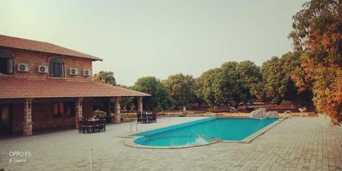 Hotel Kanj Gir Lion Resort, Sasan Gir