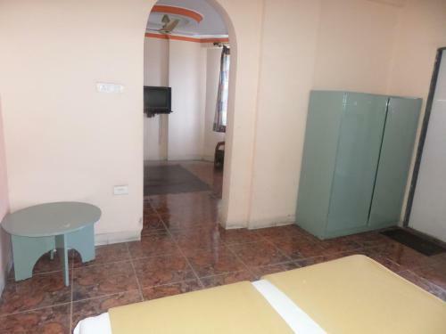 Oyo 37830 Hotel Aakar International