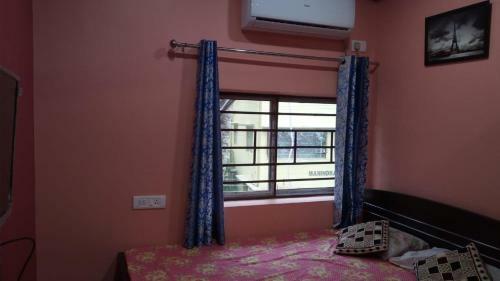 12 Homestay Apartments