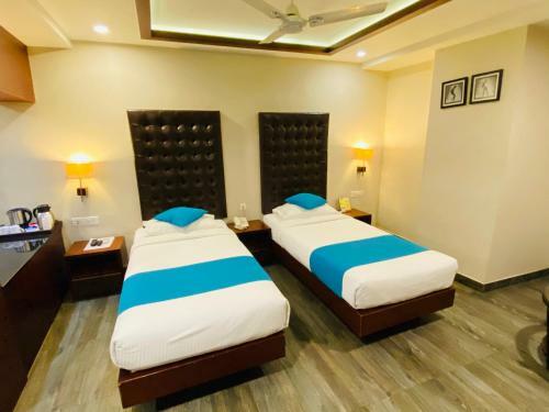 Hotel Saluja Residency New Amber Bar & Restraurant