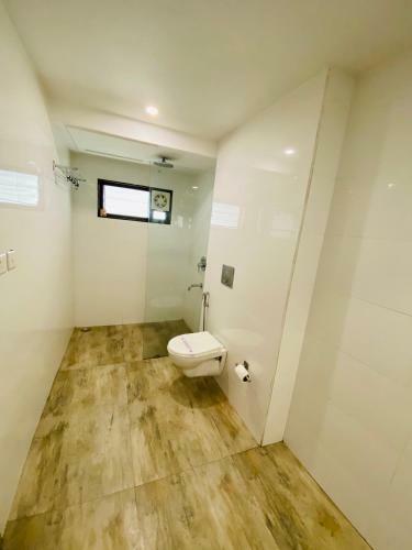 Hotel Saluja Residency New Amber Bar & Restraurant
