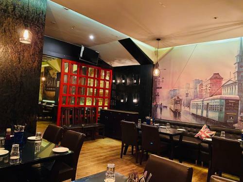 Hotel Saluja Residency New Amber Bar & Restraurant