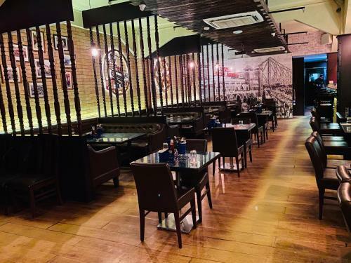 Hotel Saluja Residency New Amber Bar & Restraurant