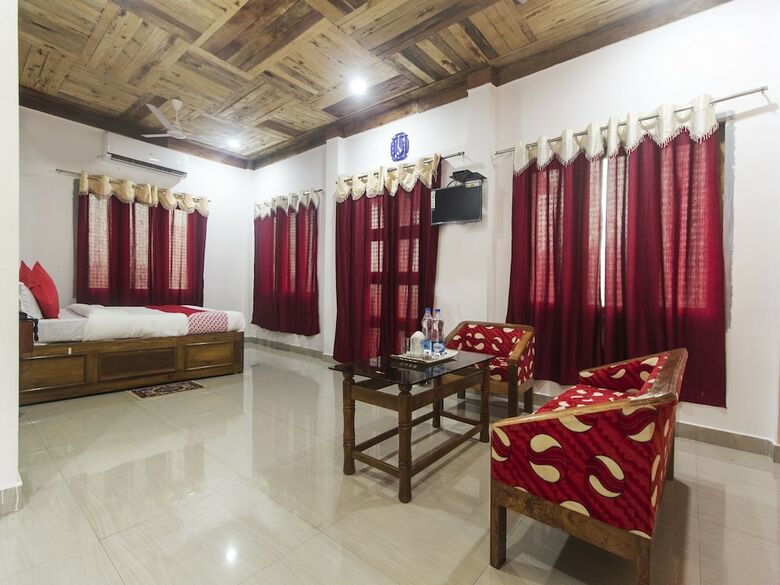 Oyo 13754 Brindawan Hotel And Resorts