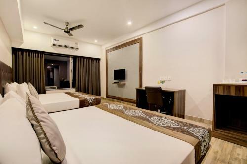 Mount Milestone Hotel And Banquets