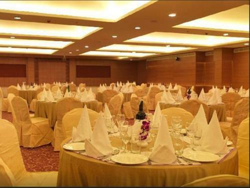 Hotel Royal Orchid Central, Shimoga