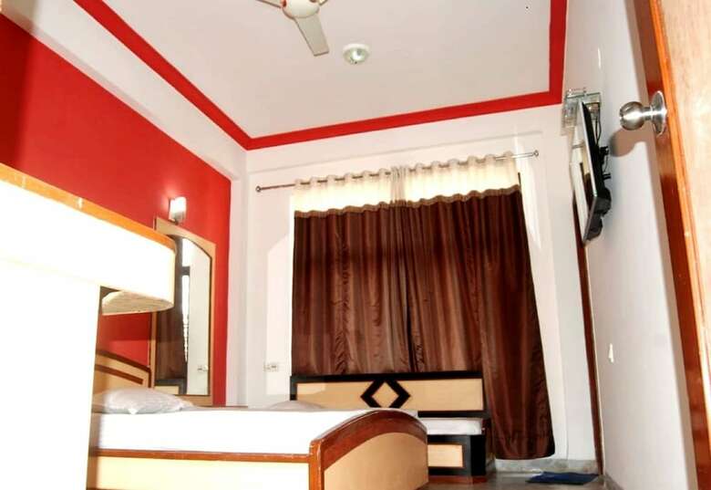 Hotel Indore Palace