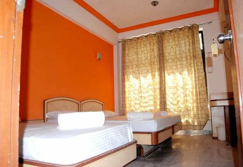 Hotel Indore Palace