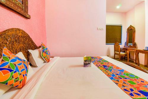 Fabhotel Paradise For You